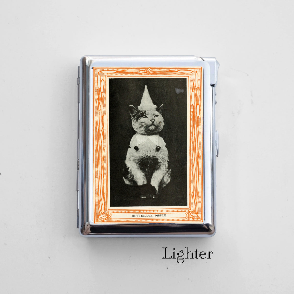 Cat Cigarette Case with Built-In Lighter